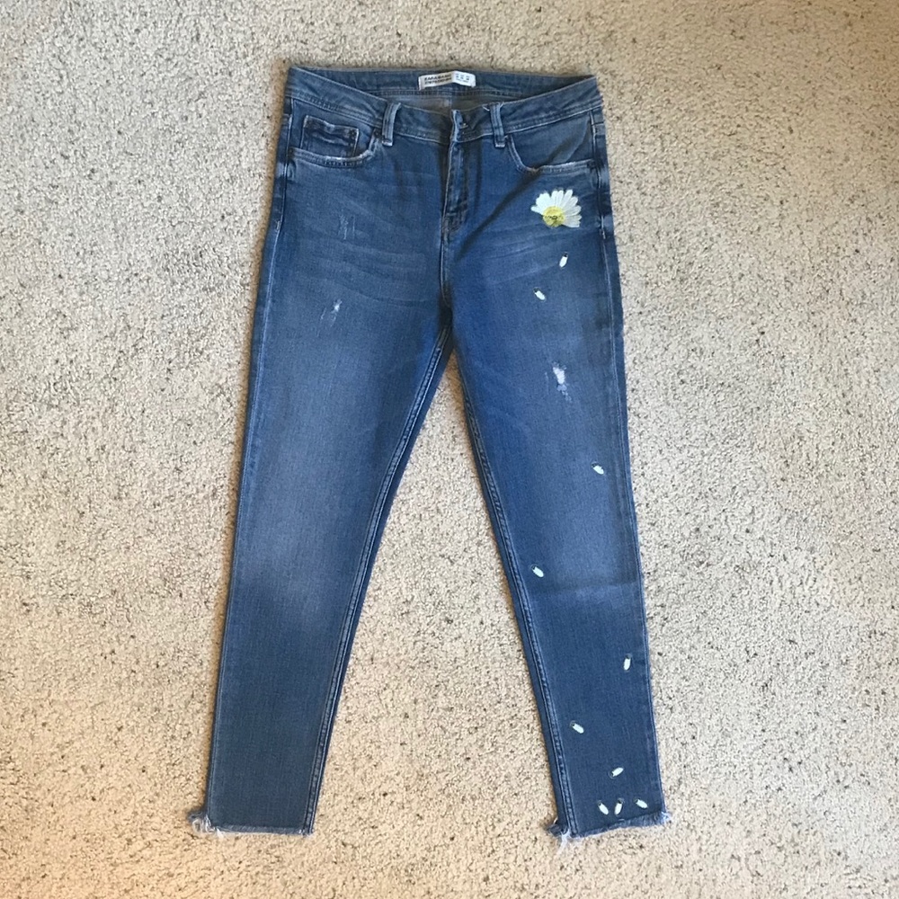 Zara Embroidered Jeans Size 6